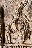 The great Chola temples of Tamil Nadu - The Sri Ranganatha Temple of Srirangam. The mandapa of the sculptures (eastern branch of the fourth courtyard) 